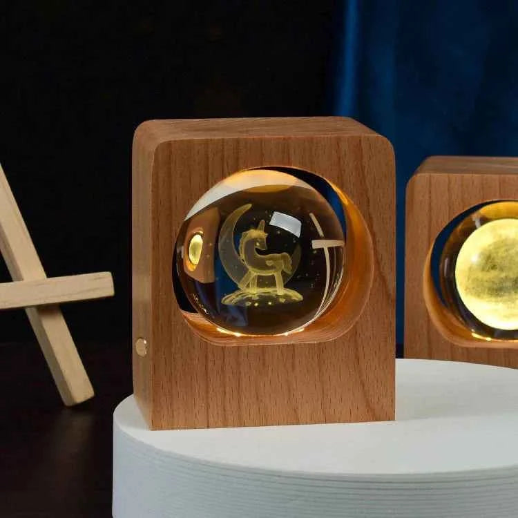 Beech 3D Laser Engraving Night Light with Elk and Jellyfish, Dimmable LED USB Lamp for Bedroom Decoration and Gifts